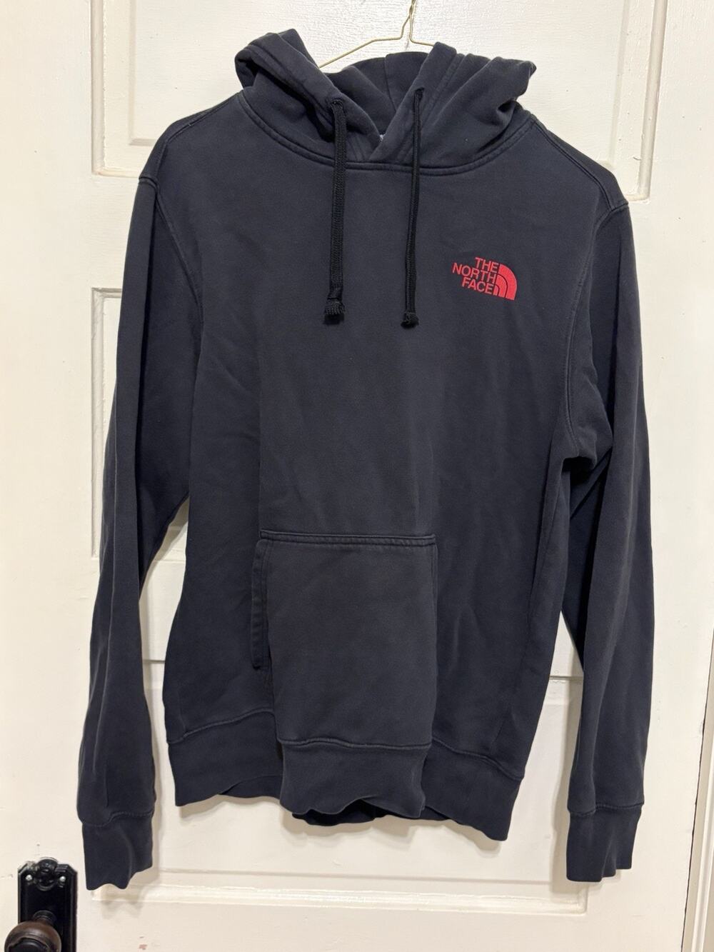 North Face Men Sz Small Black Hoodie Red Logo Never Stop Exploring Outdoor
